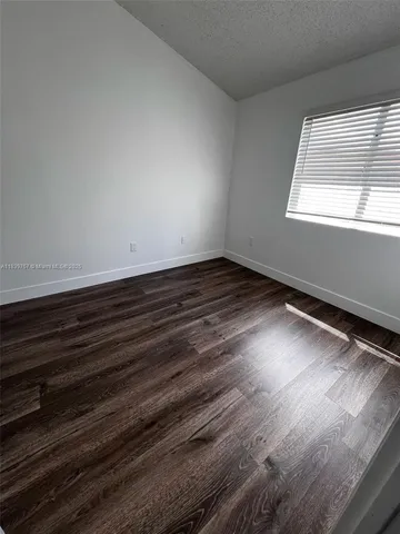 $2,450 | 6215 Southwest Kendale Lakes Circle, Unit 272, Miami, FL 33183