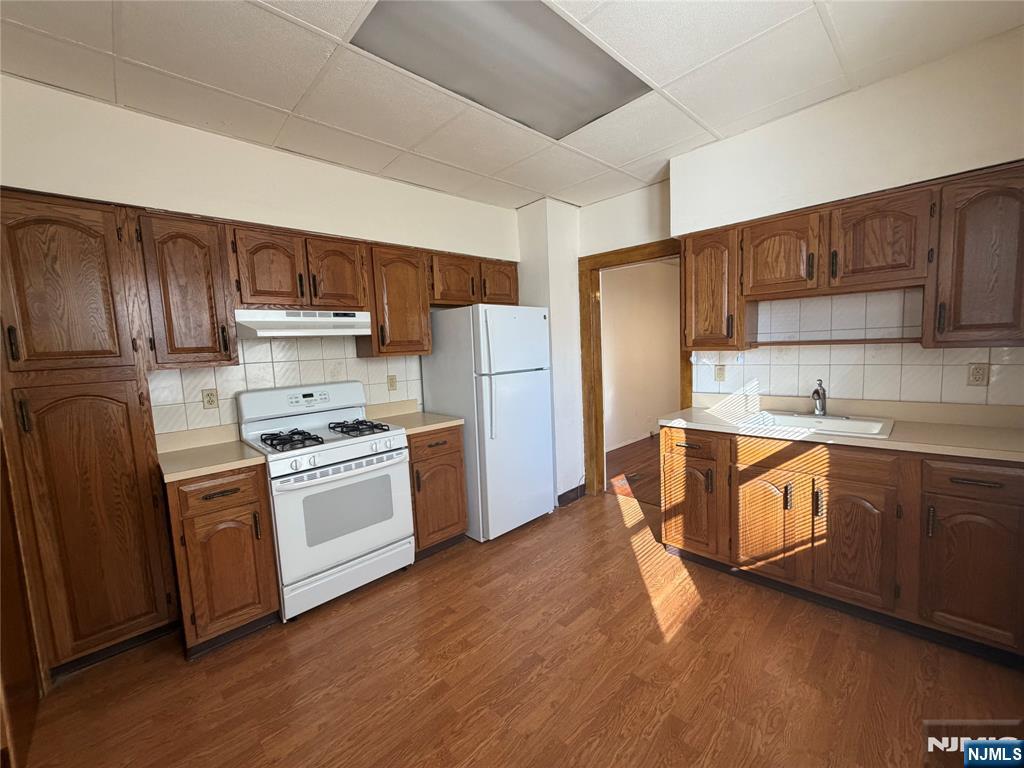 34 Feronia Way Rutherford, NJ 07070 - Photo 11 of 36