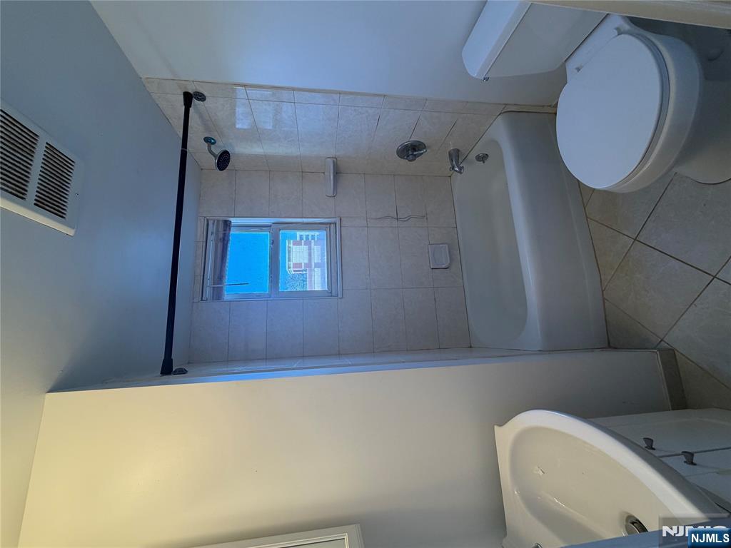34 Feronia Way Rutherford, NJ 07070 - Photo 20 of 36