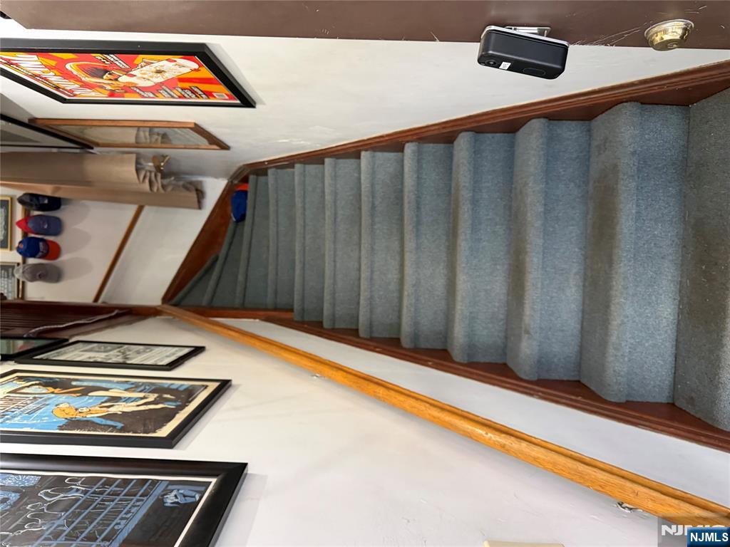 34 Feronia Way Rutherford, NJ 07070 - Photo 21 of 36