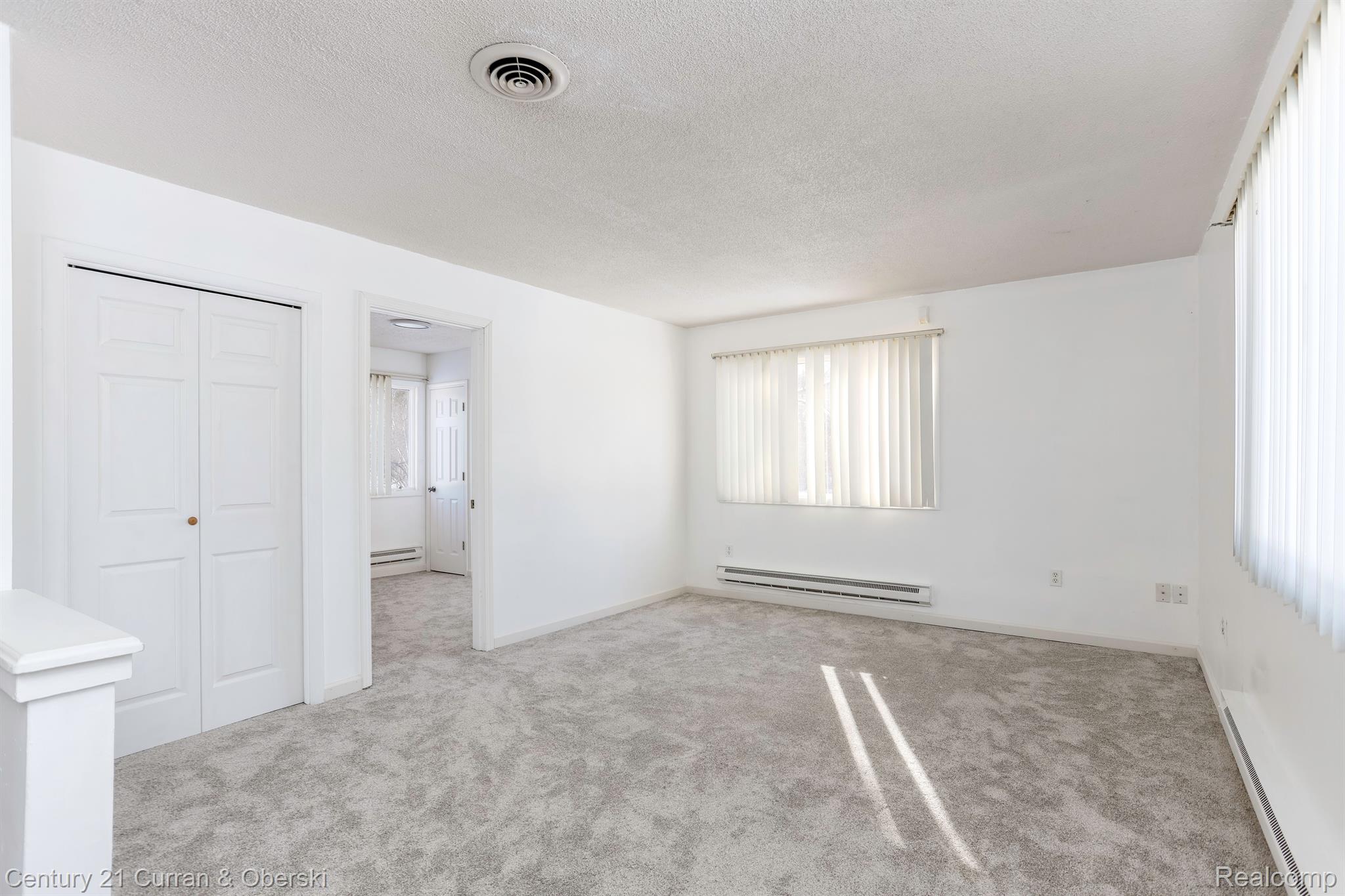 27439 Sumpter Road Belleville, MI 48111 - Photo 8 of 29 Gallery Image 8