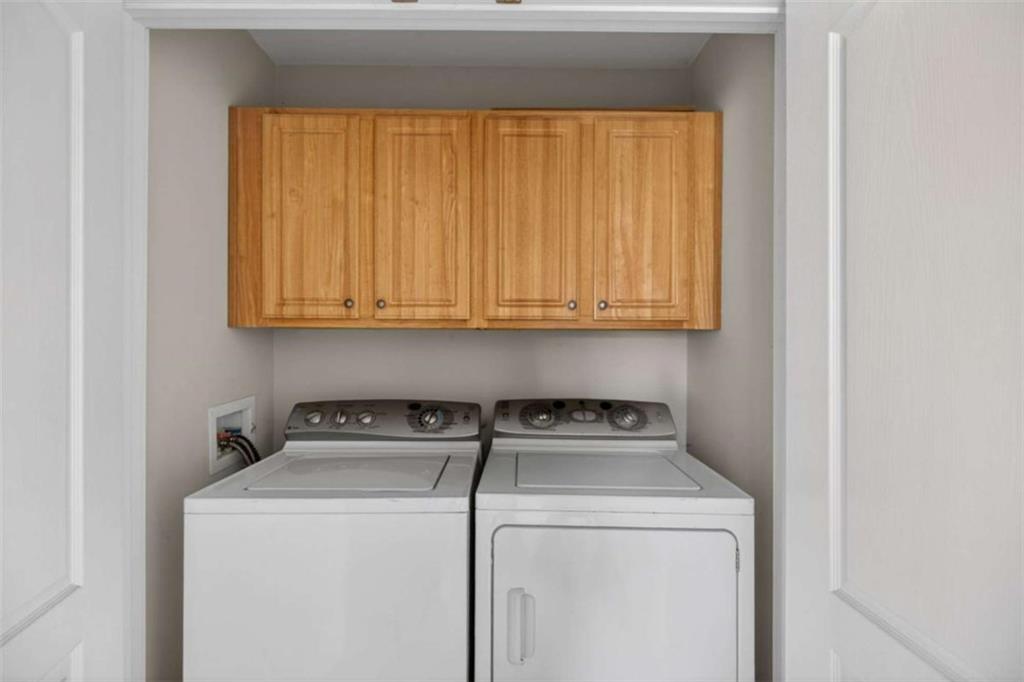 507 Rippling Court Temple, GA 30179 - Photo 15 of 31 a utility room with dryer and washer