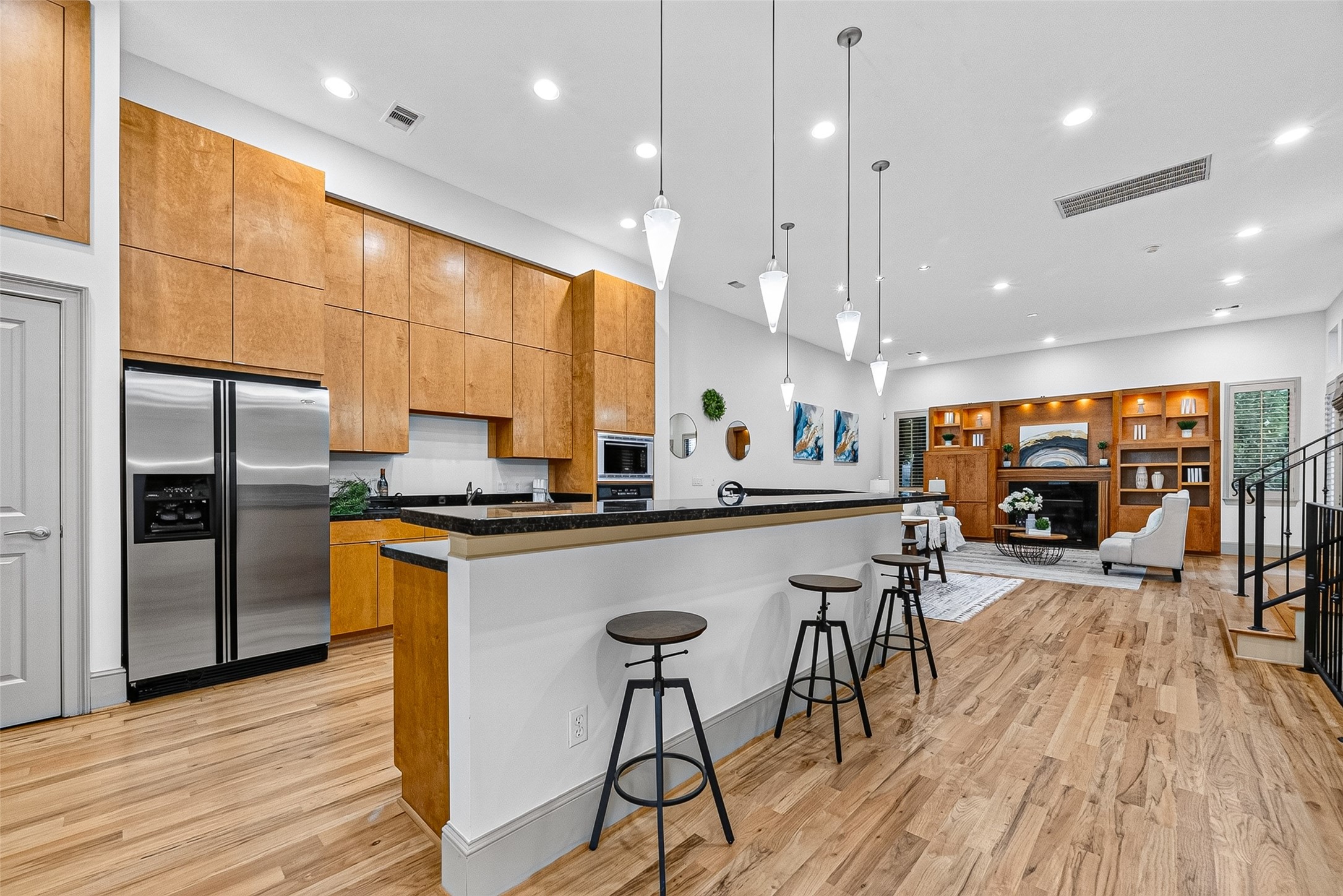 2034 Colquitt Street, Unit A Houston, TX 77098 - Photo 13 of 41