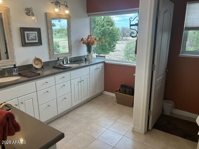 1930 Golf View Lane Prescott, AZ 86301 - Photo 17 of 22 mstr-bdrm-bath-3