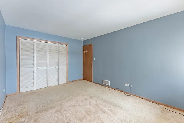 $215,000 | 1245 South Mannheim Road, Westchester, IL 60154