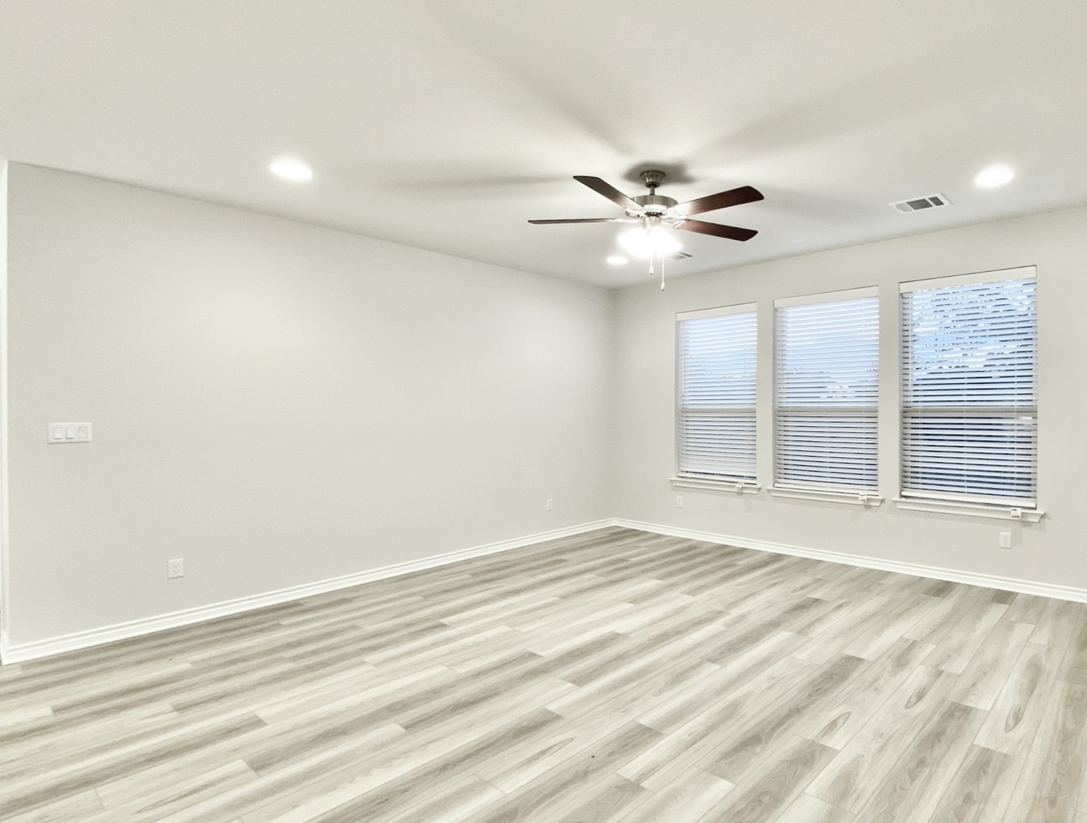 1801 Turtle Bay Loop Leander, TX 78641 - Photo 9 of 36