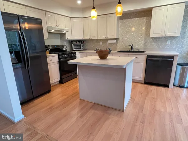 $3,150 | 404 Summerhill Court, Warminster, PA 18974