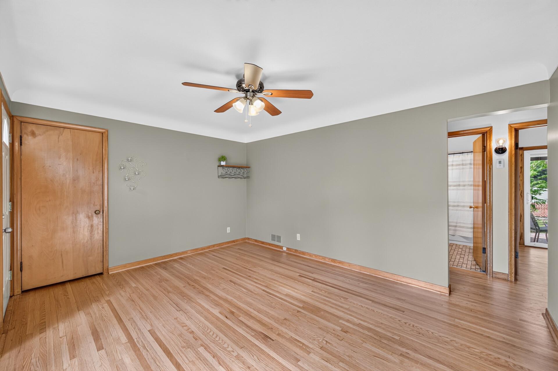 2431 Ridge Lane Mounds View, MN 55112 - Photo 11 of 26 Gallery Image 11