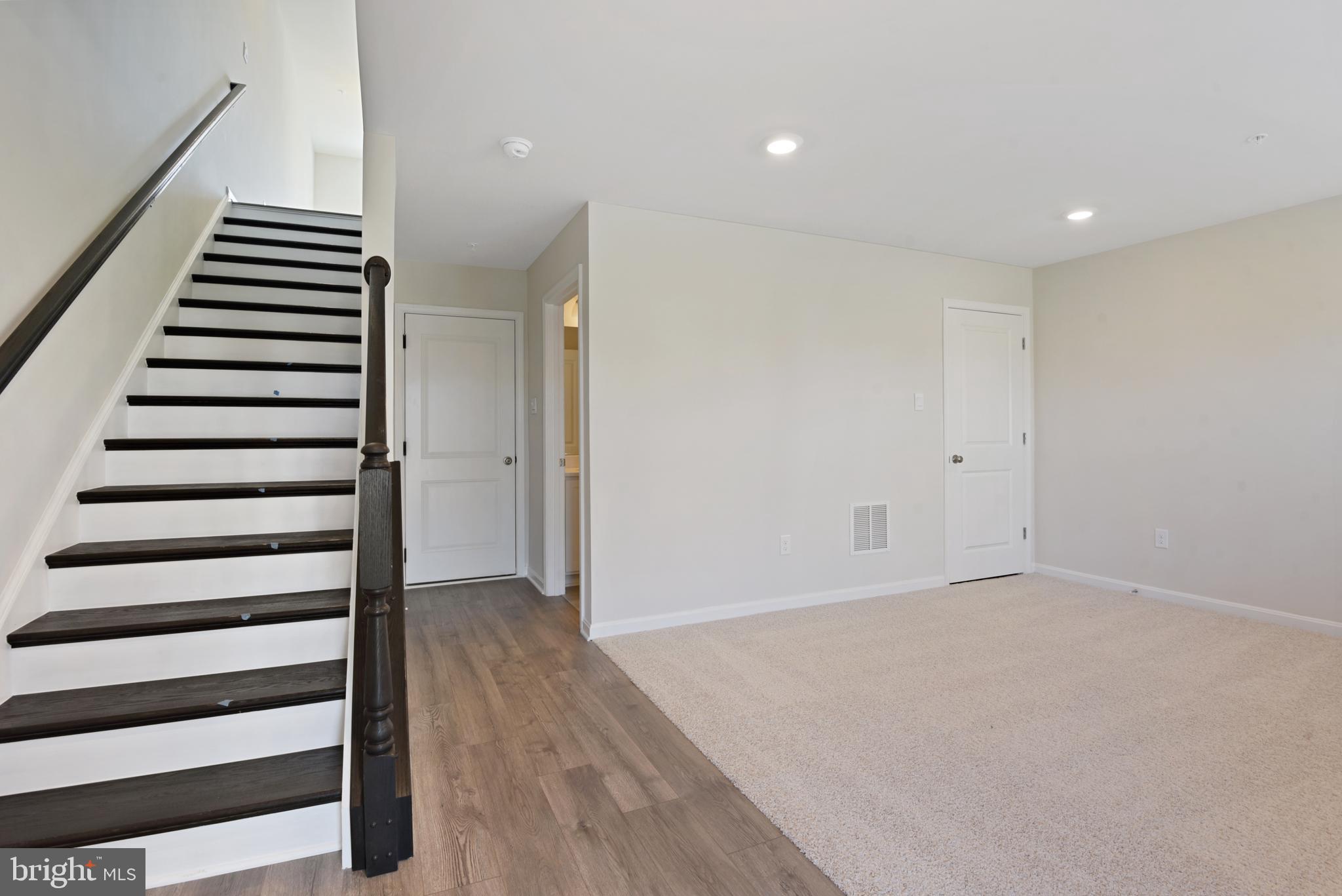 572 Union Street Frederick, MD 21701 - Photo 4 of 25