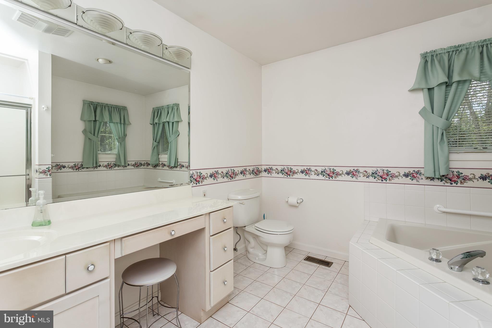 11913 Manor Road Glen Arm, MD 21057 - Photo 28 of 47 Master Bath with Soaking Tub