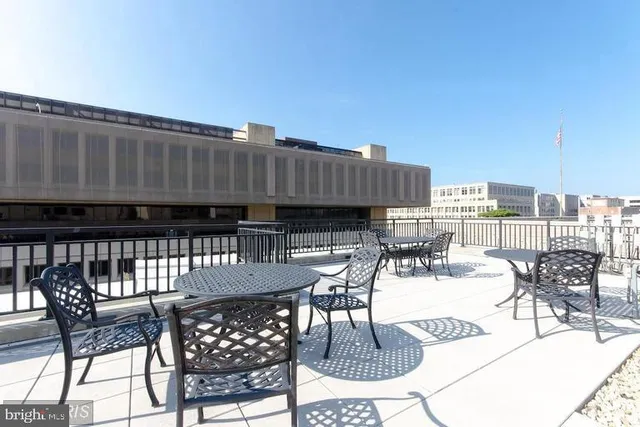 $2,650 | 915 E Street Northwest, Unit 602, Washington, DC 20004