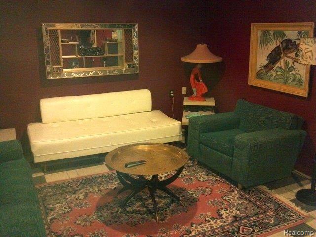 15520 Meadowbrook Road Redford, MI 48239 - Photo 15 of 25 2012-06-05_16-16-21_816.jpg
