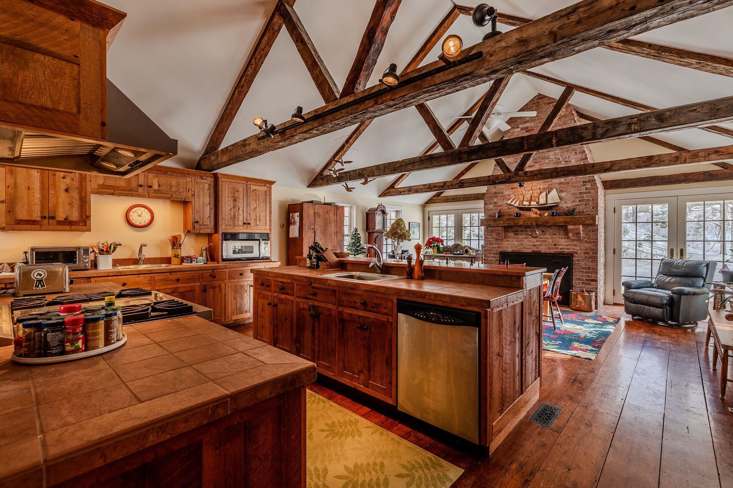 74 Barber Hill Road Pomfret, VT 05091 - Photo 12 of 55