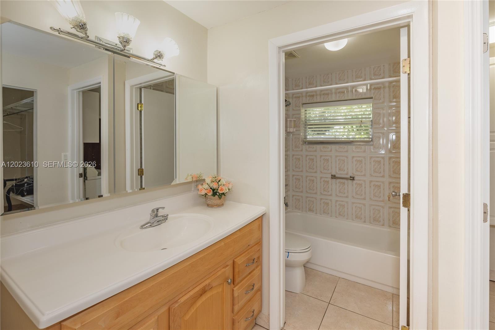 540 Southwest 60th Avenue Miami, FL 33144 - Photo 7 of 37