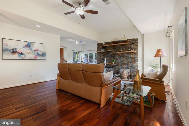 $1,410,000 | 6204 Bannockburn Drive, Bethesda, MD 20817