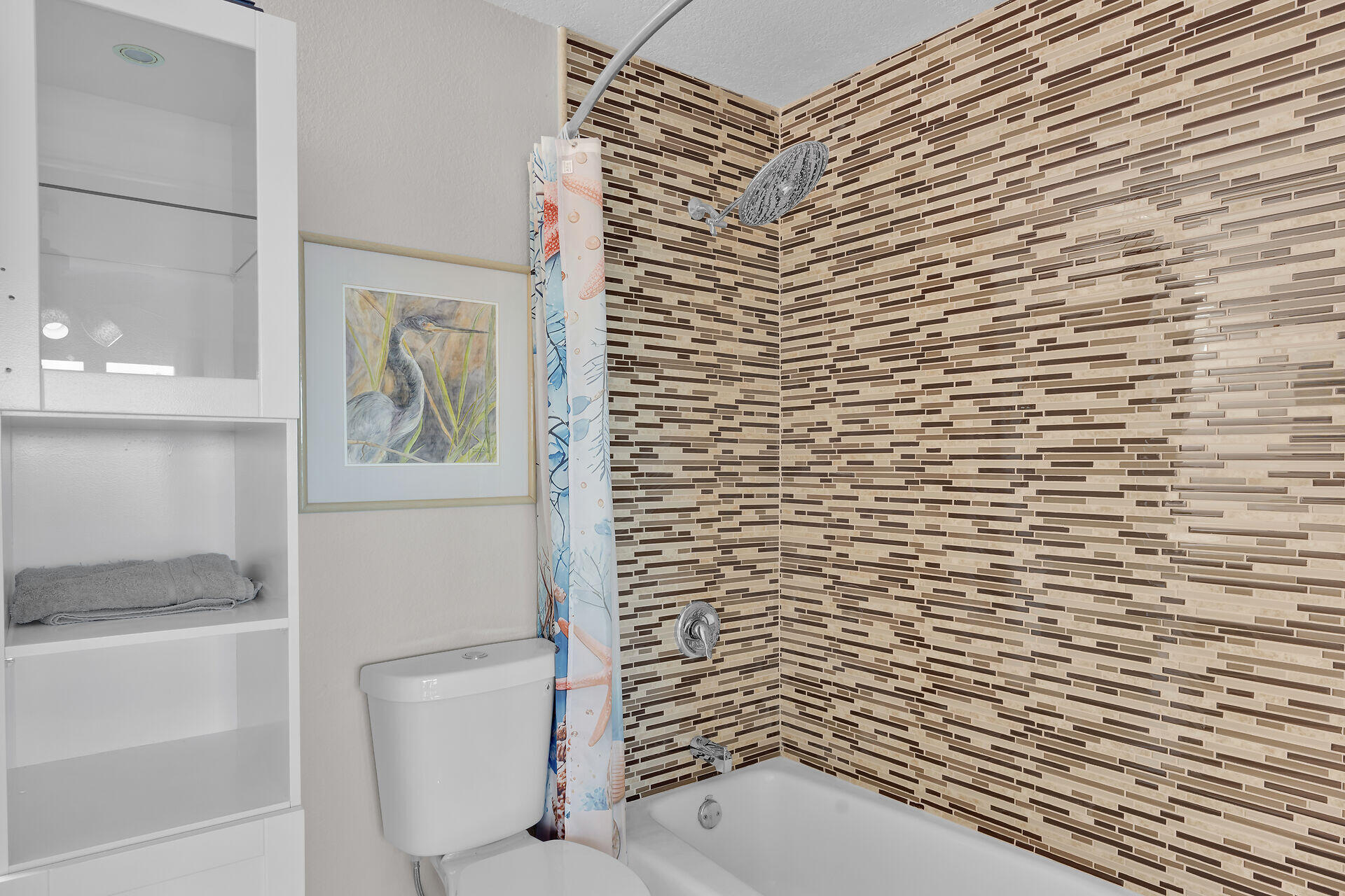 151 Lake Road Tavernier, FL 33070 - Photo 28 of 48 Ensuite Bathroom