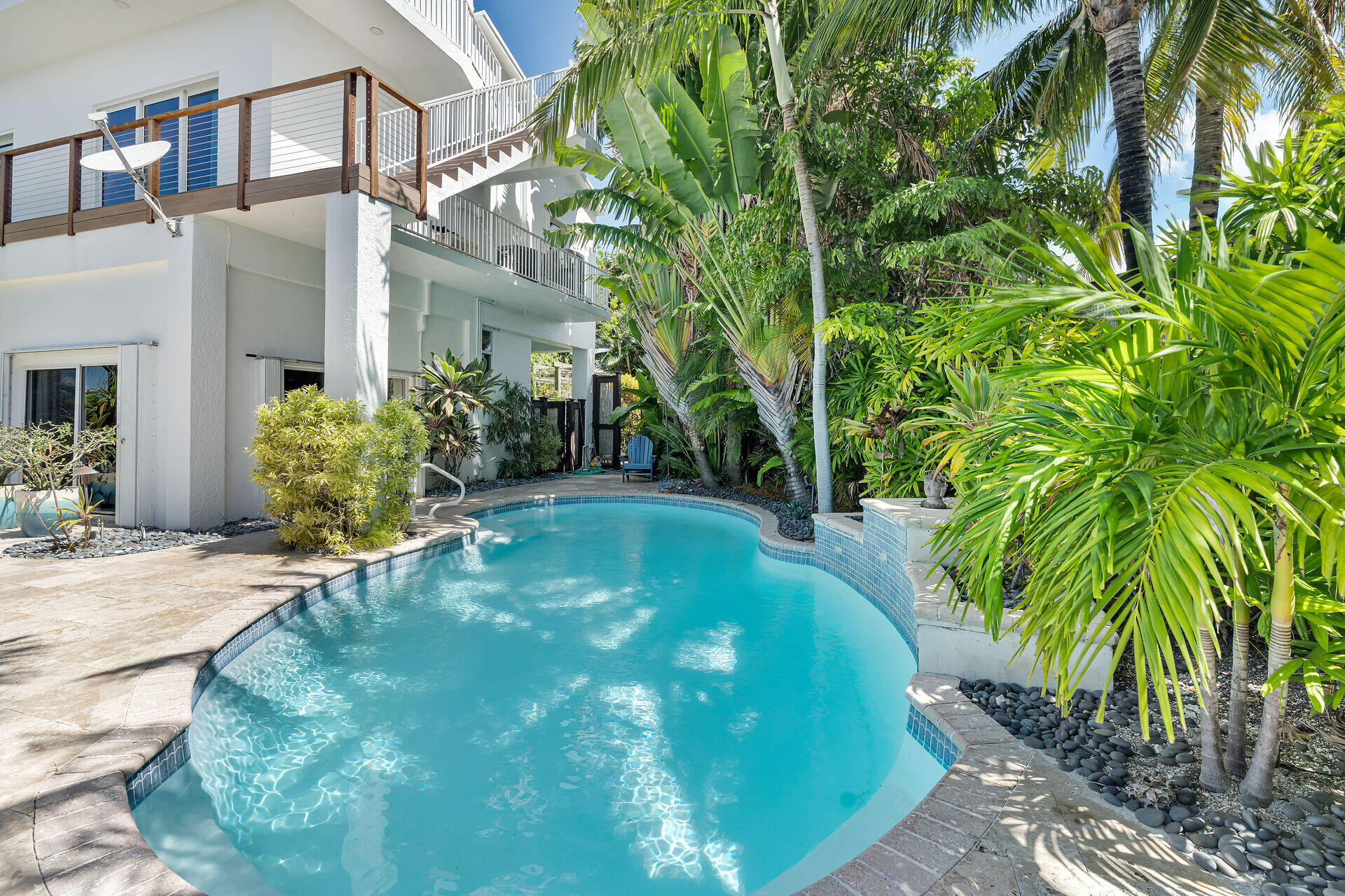 151 Lake Road Tavernier, FL 33070 - Photo 30 of 48 Pool