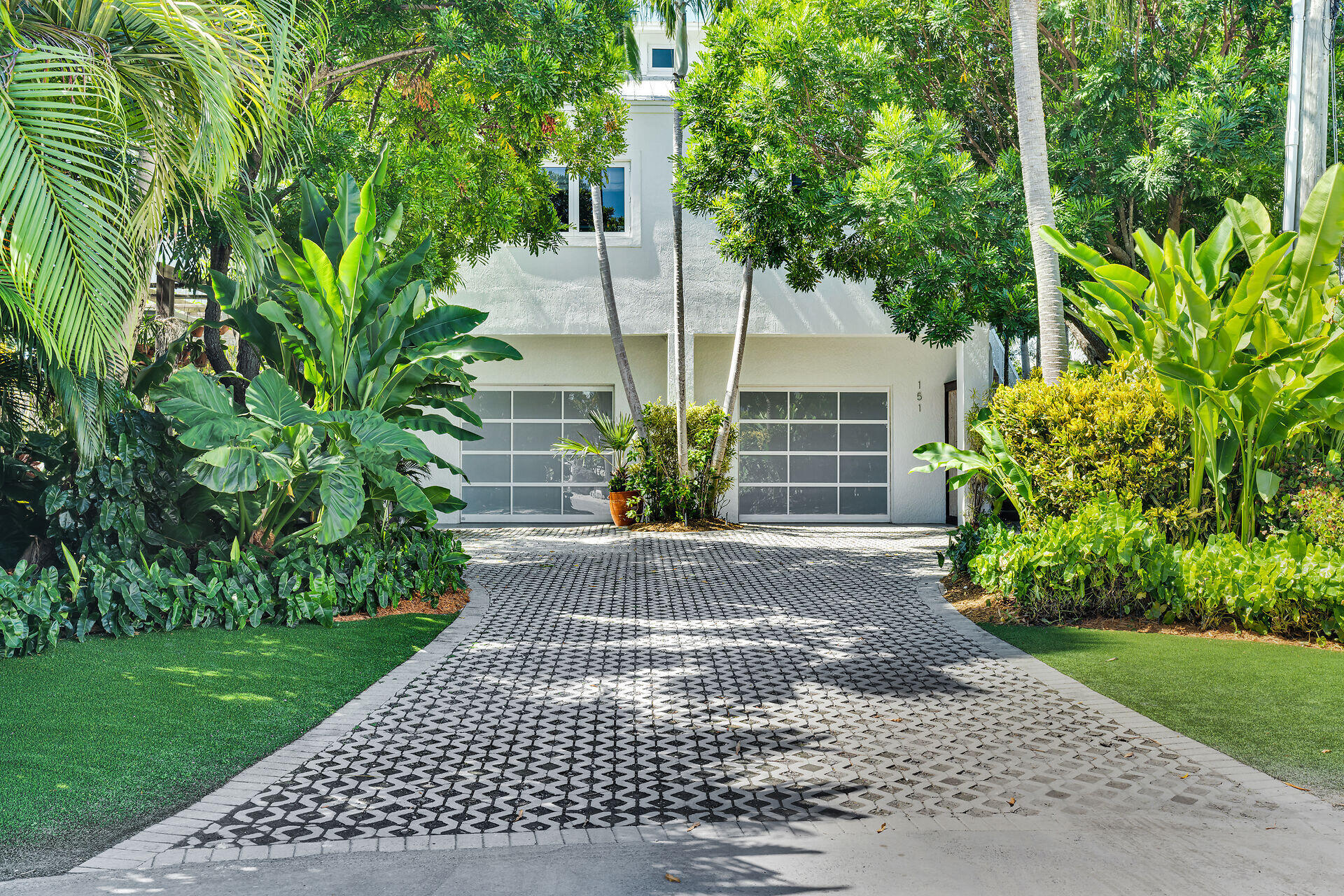 151 Lake Road Tavernier, FL 33070 - Photo 42 of 48 Driveway and Front Garage Doors