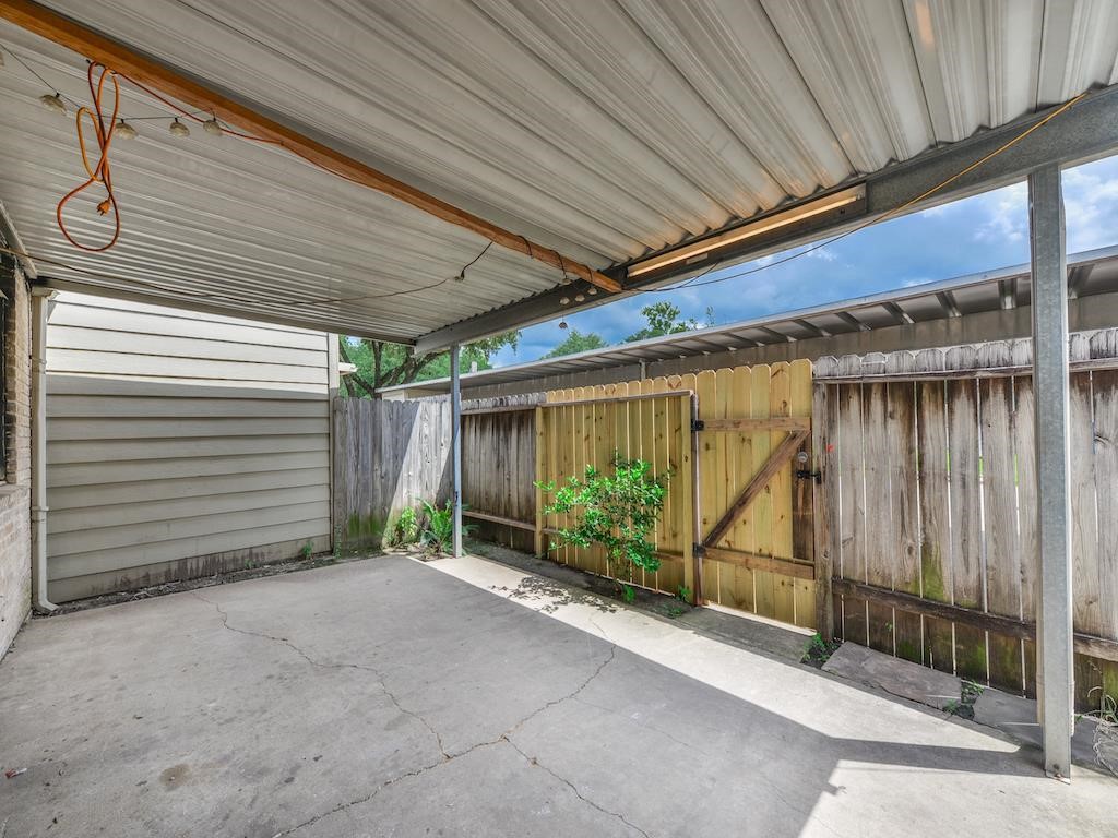 15522 Blake Way Street Houston, TX 77032 - Photo 13 of 19