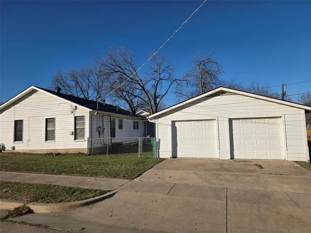 $1,750 | 3600 Katrine Street, Haltom City, TX 76117