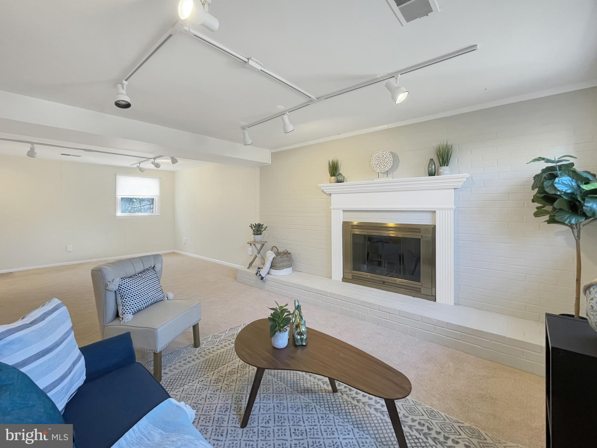 9121 Andromeda Drive Burke, VA 22015 - Photo 27 of 41