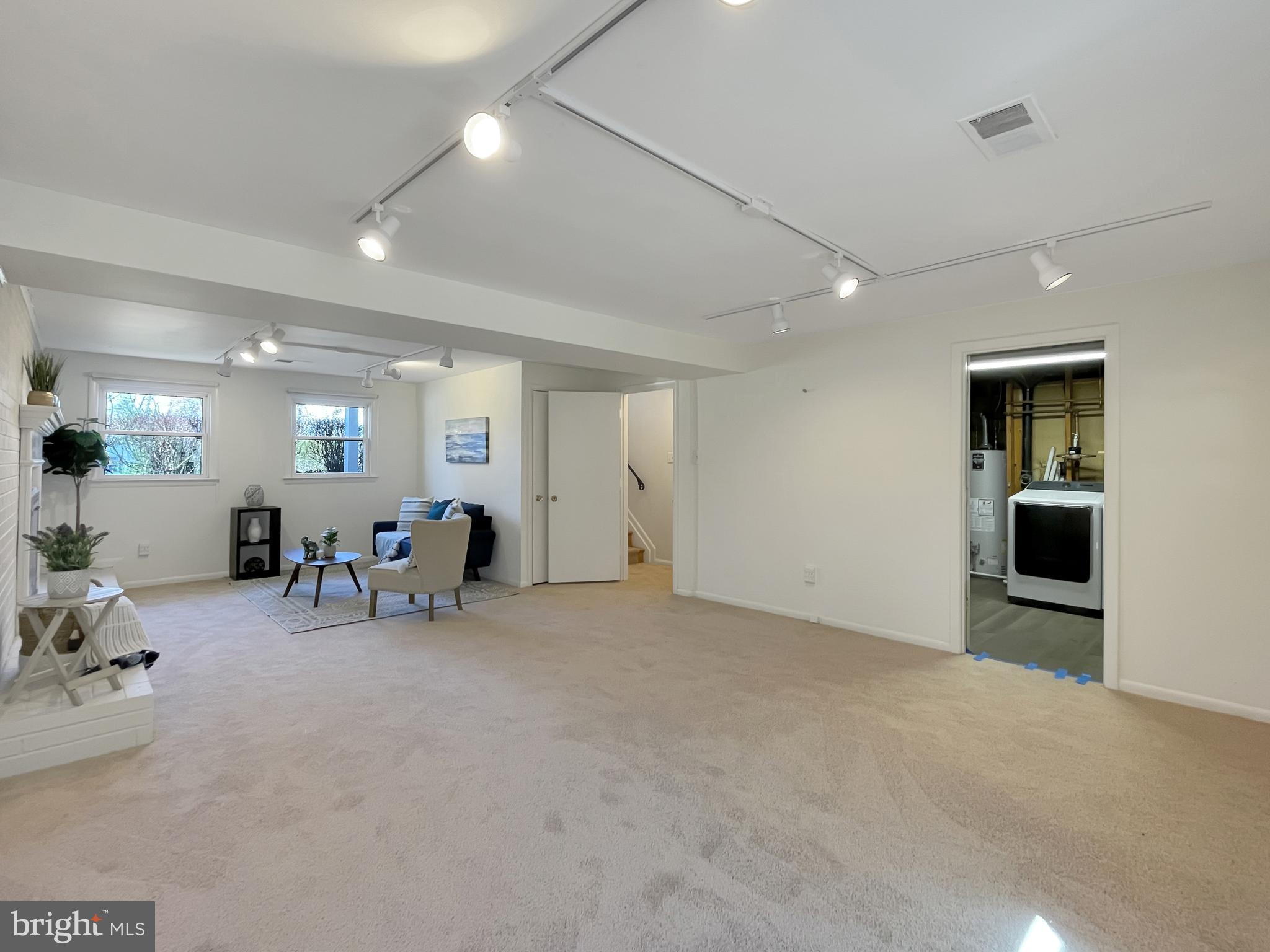 9121 Andromeda Drive Burke, VA 22015 - Photo 30 of 41