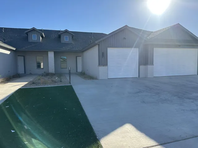 $1,395 | 1113 North 7th Street, Wolfforth, TX 79382