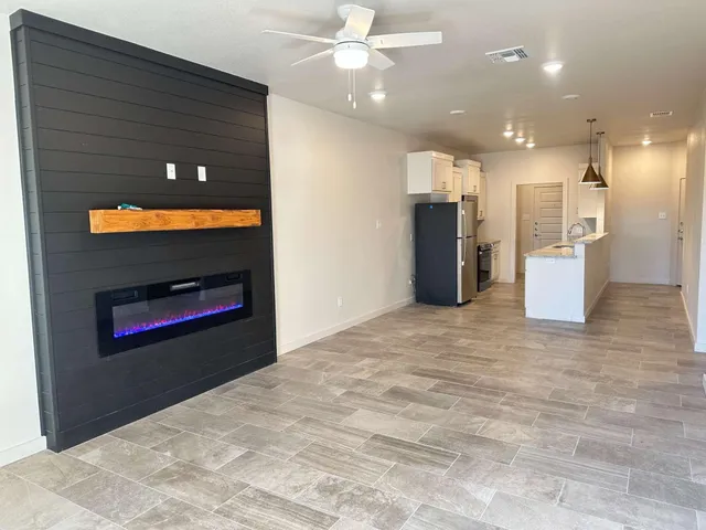 $1,395 | 1113 North 7th Street, Wolfforth, TX 79382