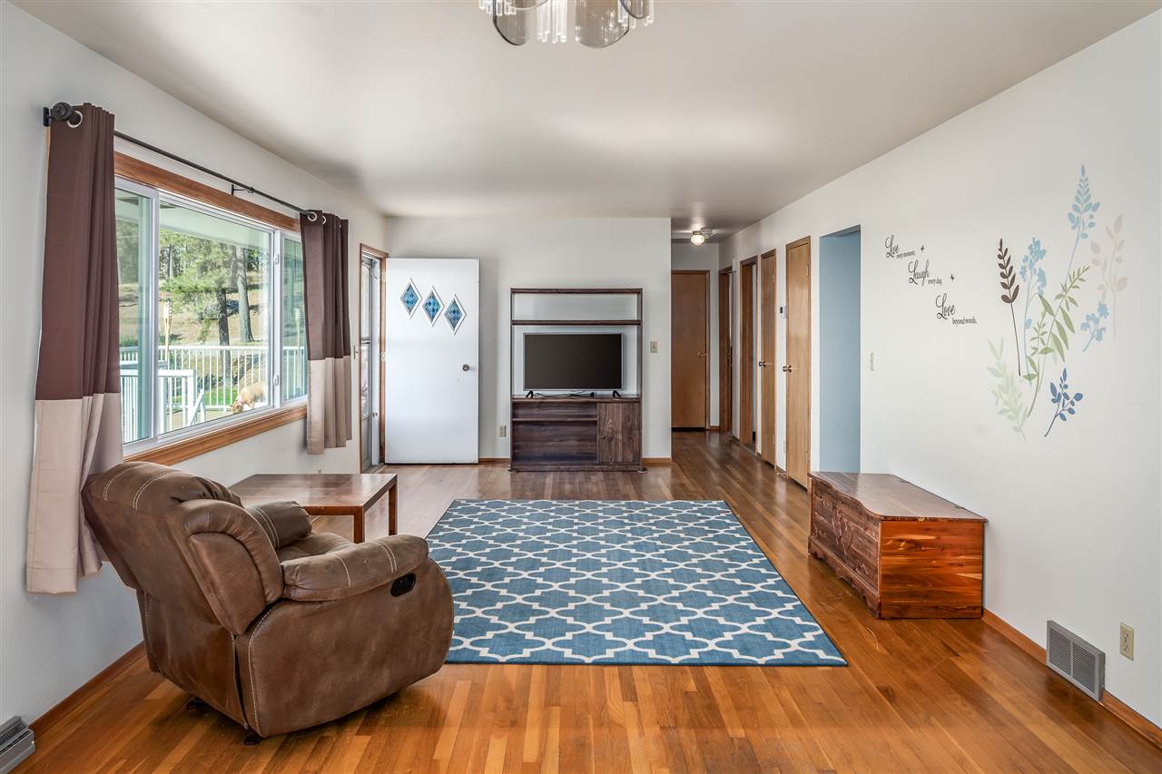 16402 East Macmahan Road Spokane, WA 99217 - Photo 4 of 20