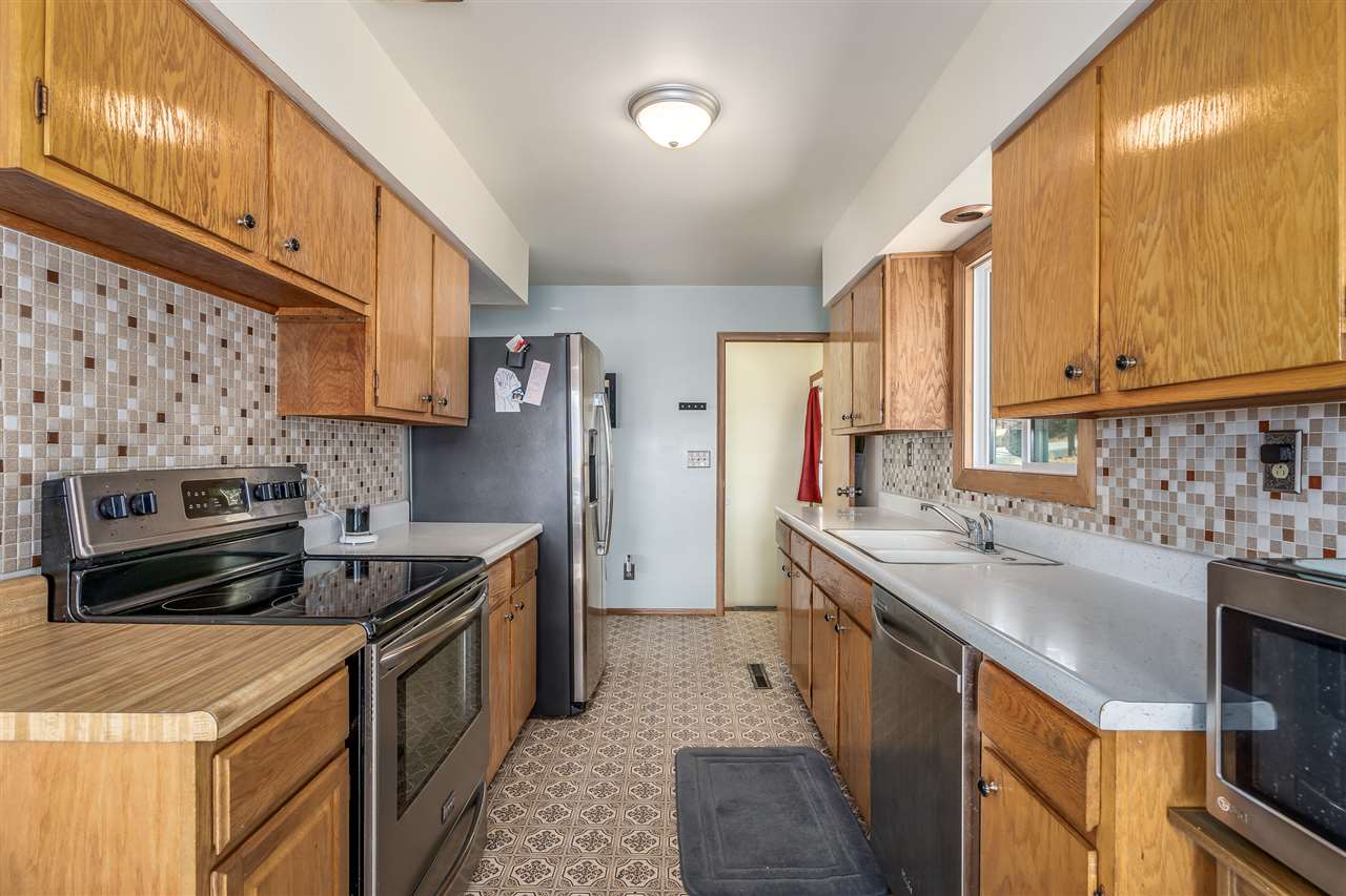 16402 East Macmahan Road Spokane, WA 99217 - Photo 7 of 20