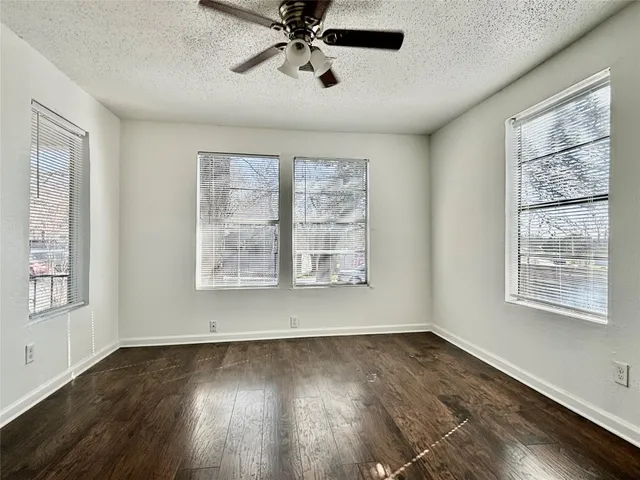 $2,500 | 2910 East 12th Street, Austin, TX 78702