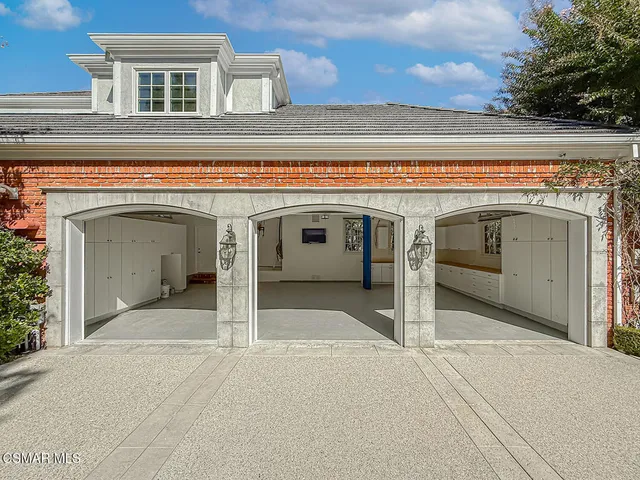 $5,685,000 | 581 Lakeview Canyon Road, Westlake Village, CA 91362