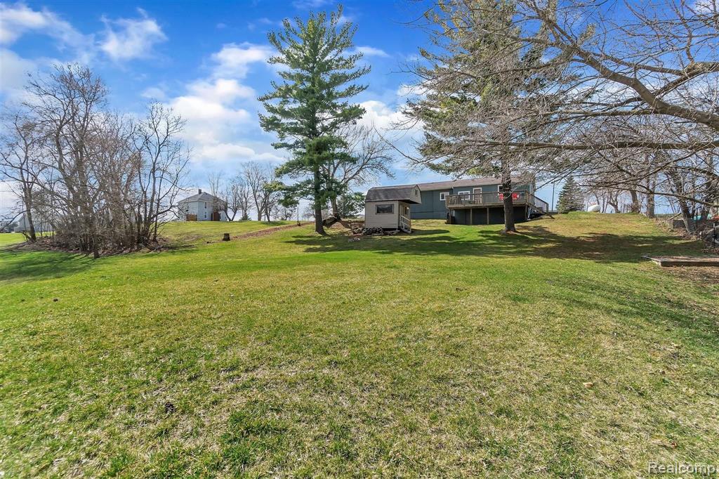 5276 North Henderson Road Davison, MI 48423 - Photo 34 of 37