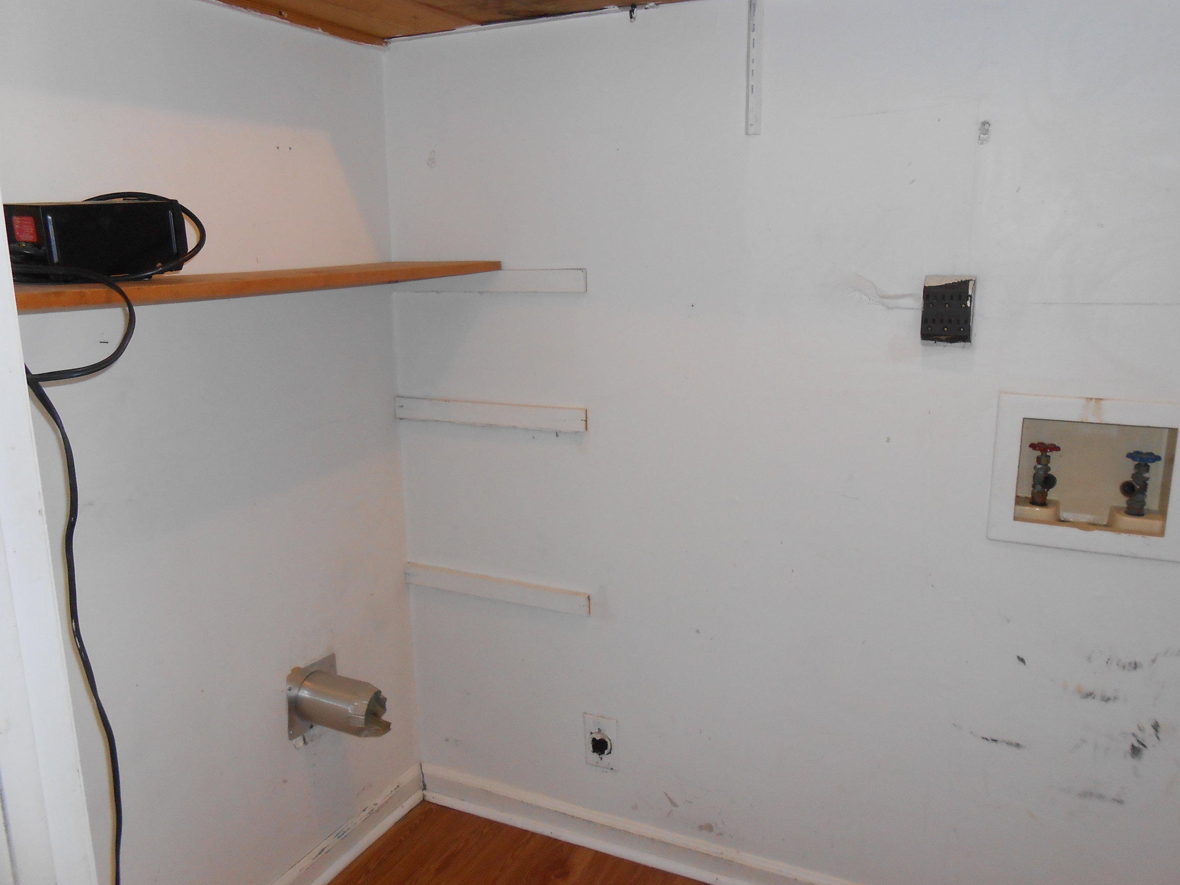 1710 Small Street East Ridge, TN 37412 - Photo 11 of 15 laundry