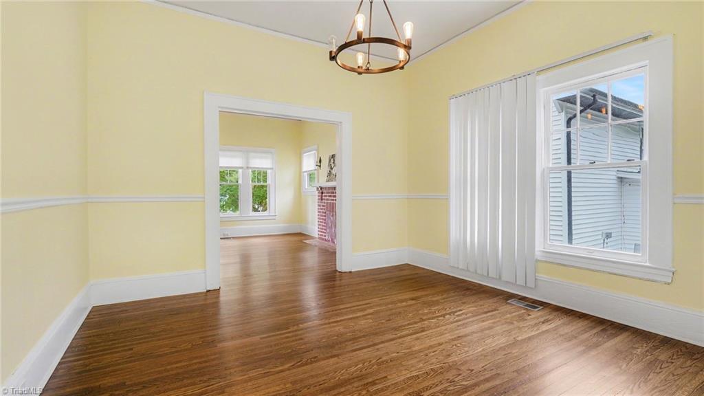 306 West Ray Avenue High Point, NC 27262 - Photo 8 of 29 Dining room