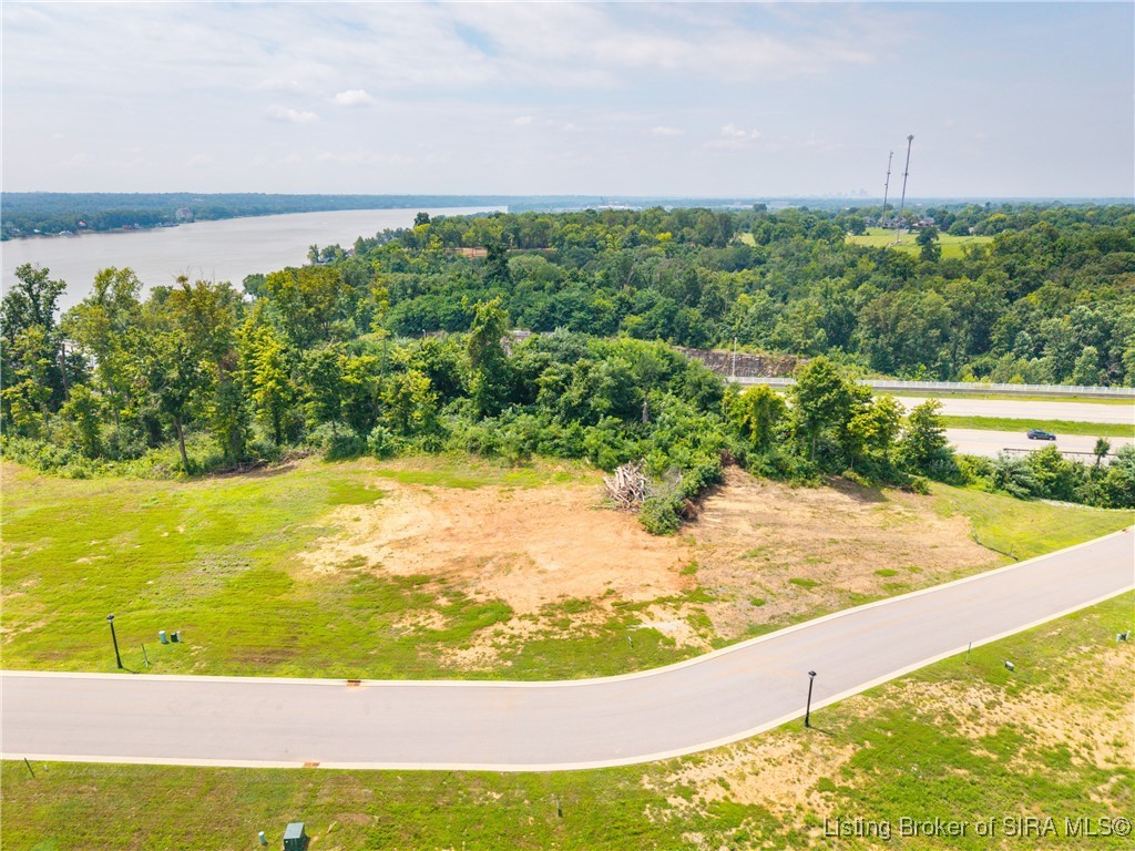 8018 Limestone Ridge Way Jeffersonville, IN 47130 - Photo 4 of 7