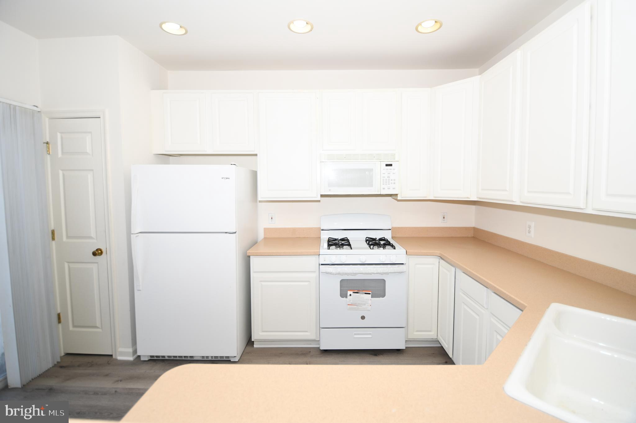 628 B Main Street, Unit 628B Gaithersburg, MD 20878 - Photo 29 of 53