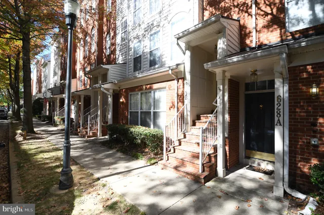 $3,250 | 628 B Main Street, Unit 628B, Gaithersburg, MD 20878