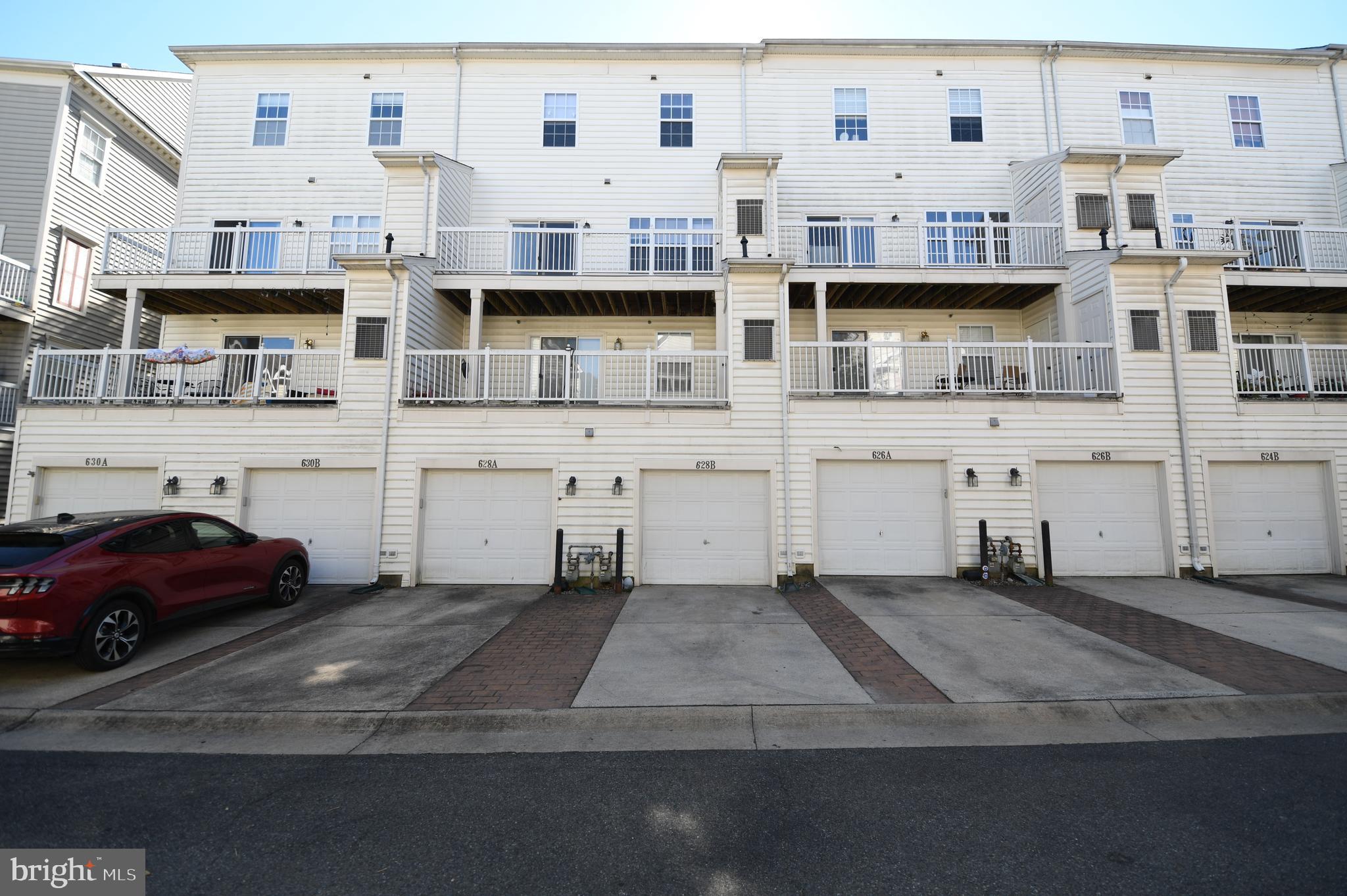 628 B Main Street, Unit 628B Gaithersburg, MD 20878 - Photo 4 of 53