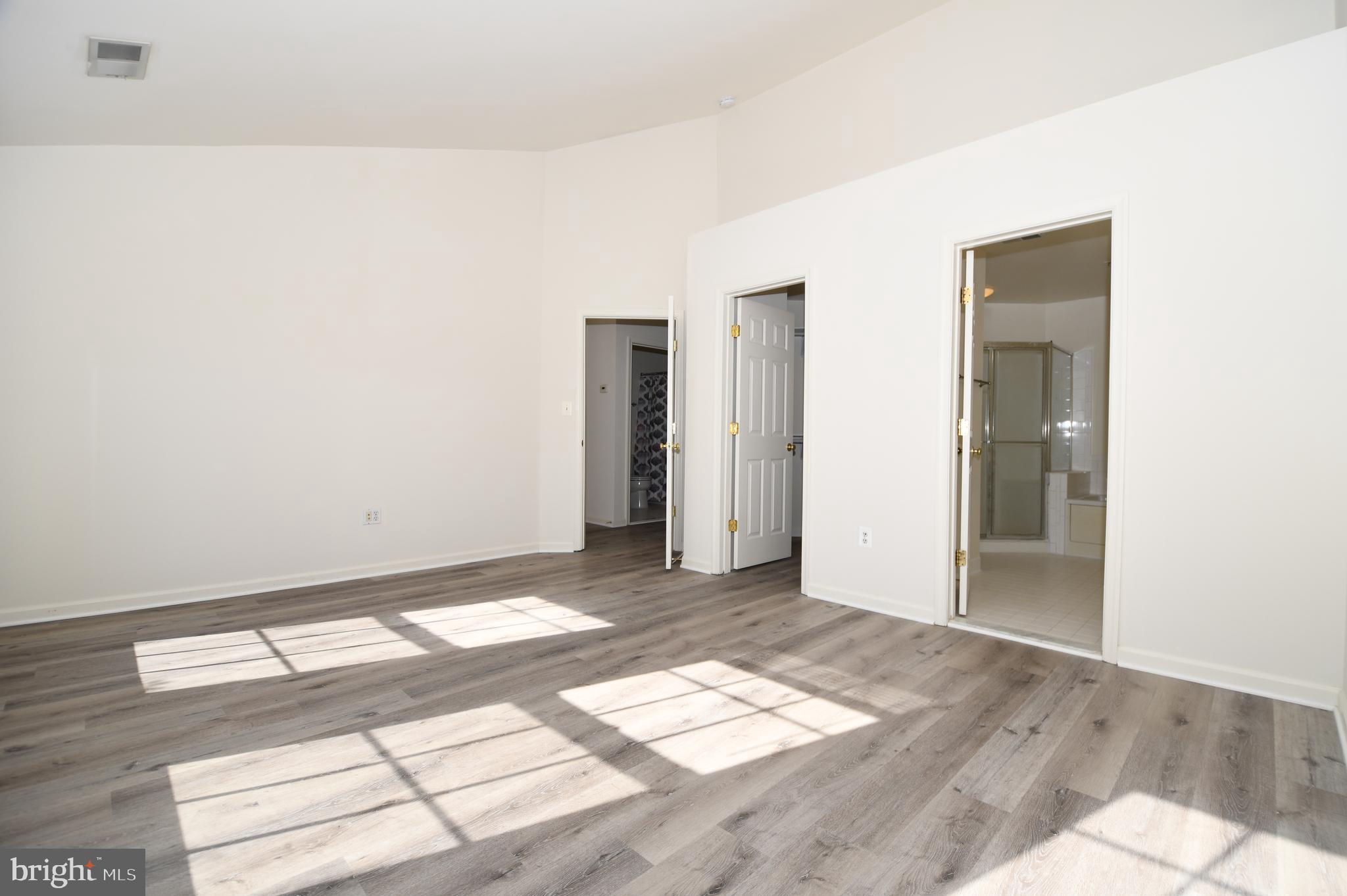 628 B Main Street, Unit 628B Gaithersburg, MD 20878 - Photo 41 of 53