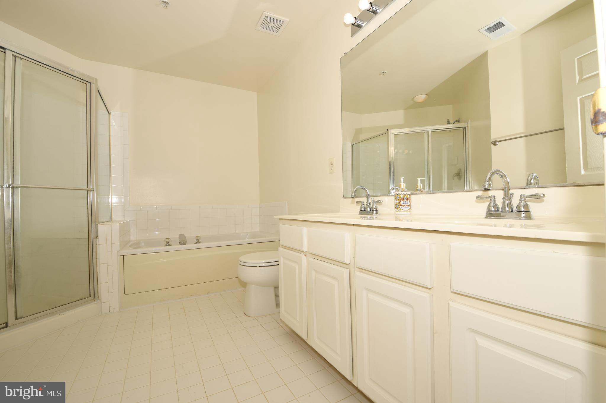 628 B Main Street, Unit 628B Gaithersburg, MD 20878 - Photo 44 of 53