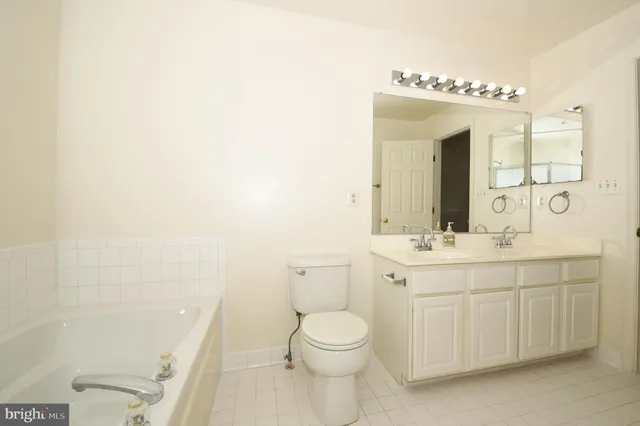 $3,250 | 628 B Main Street, Unit 628B, Gaithersburg, MD 20878