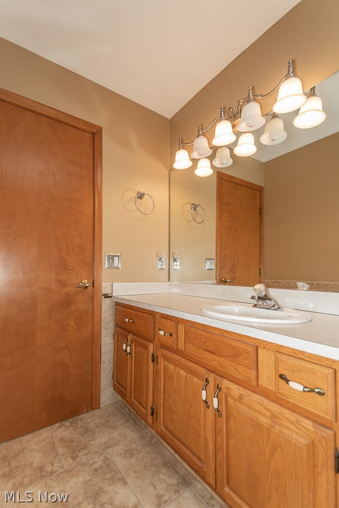 327 Longspur Road Cleveland, OH 44143 - Photo 26 of 33 Gallery Image 26