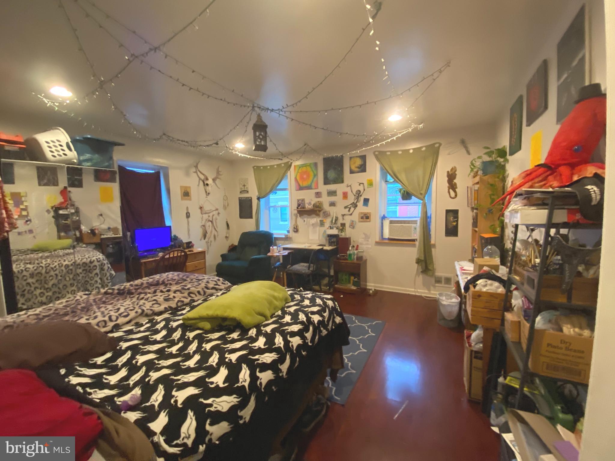 1715 Tasker Street Philadelphia, PA 19145 - Photo 8 of 17 Gallery Image 8