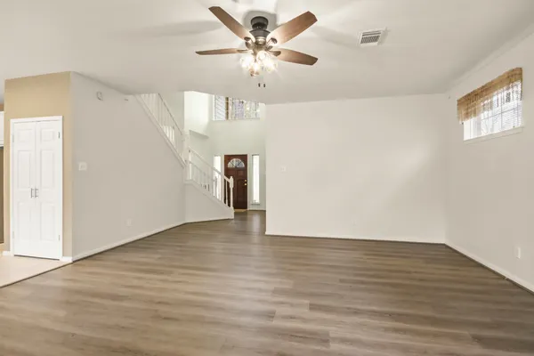 $2,600 | 111 South Dreamweaver Circle, Spring, TX 77380