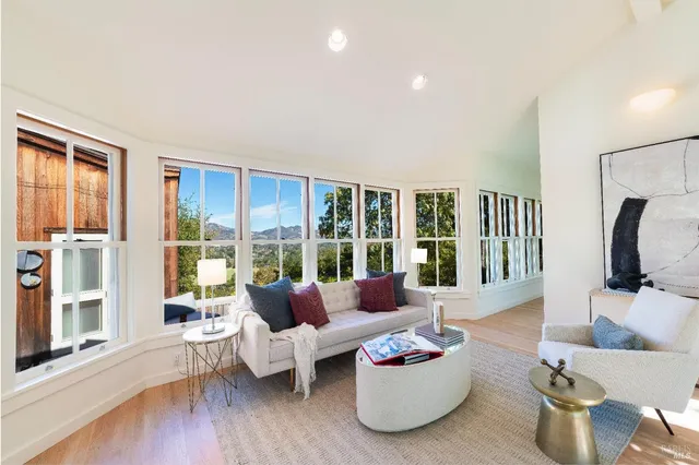 $3,950,000 | 775 White Oak Drive, Santa Rosa, CA 95409