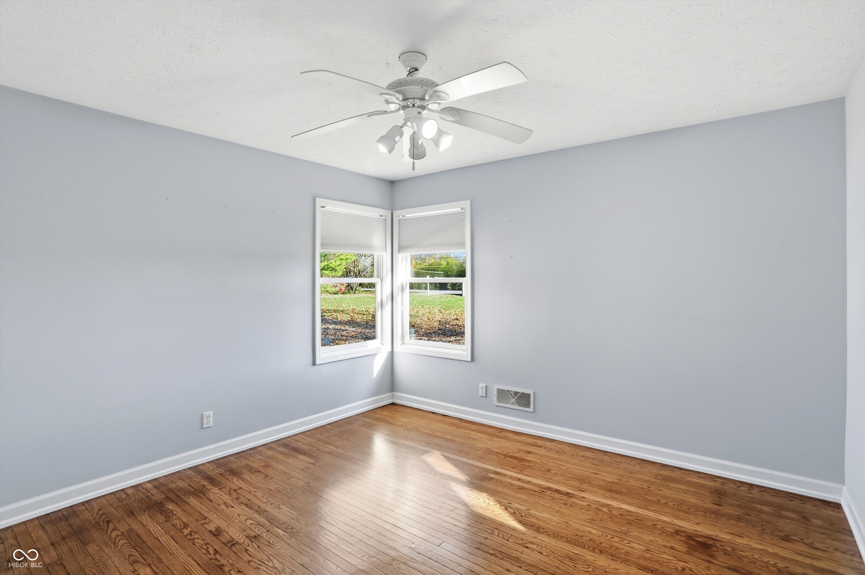 7026 Spring Mill Road Indianapolis, IN 46260 - Photo 33 of 48