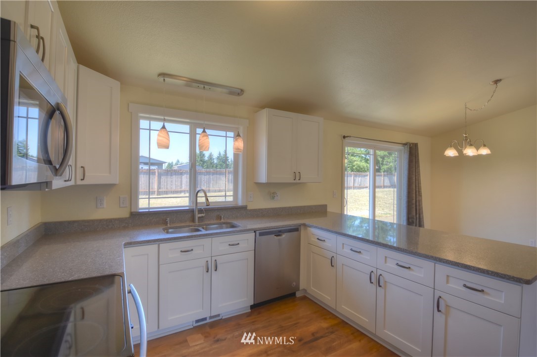 18737 Guava Street Southwest Rochester, WA 98579 - Photo 8 of 24
