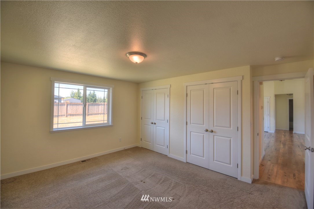 18737 Guava Street Southwest Rochester, WA 98579 - Photo 10 of 24