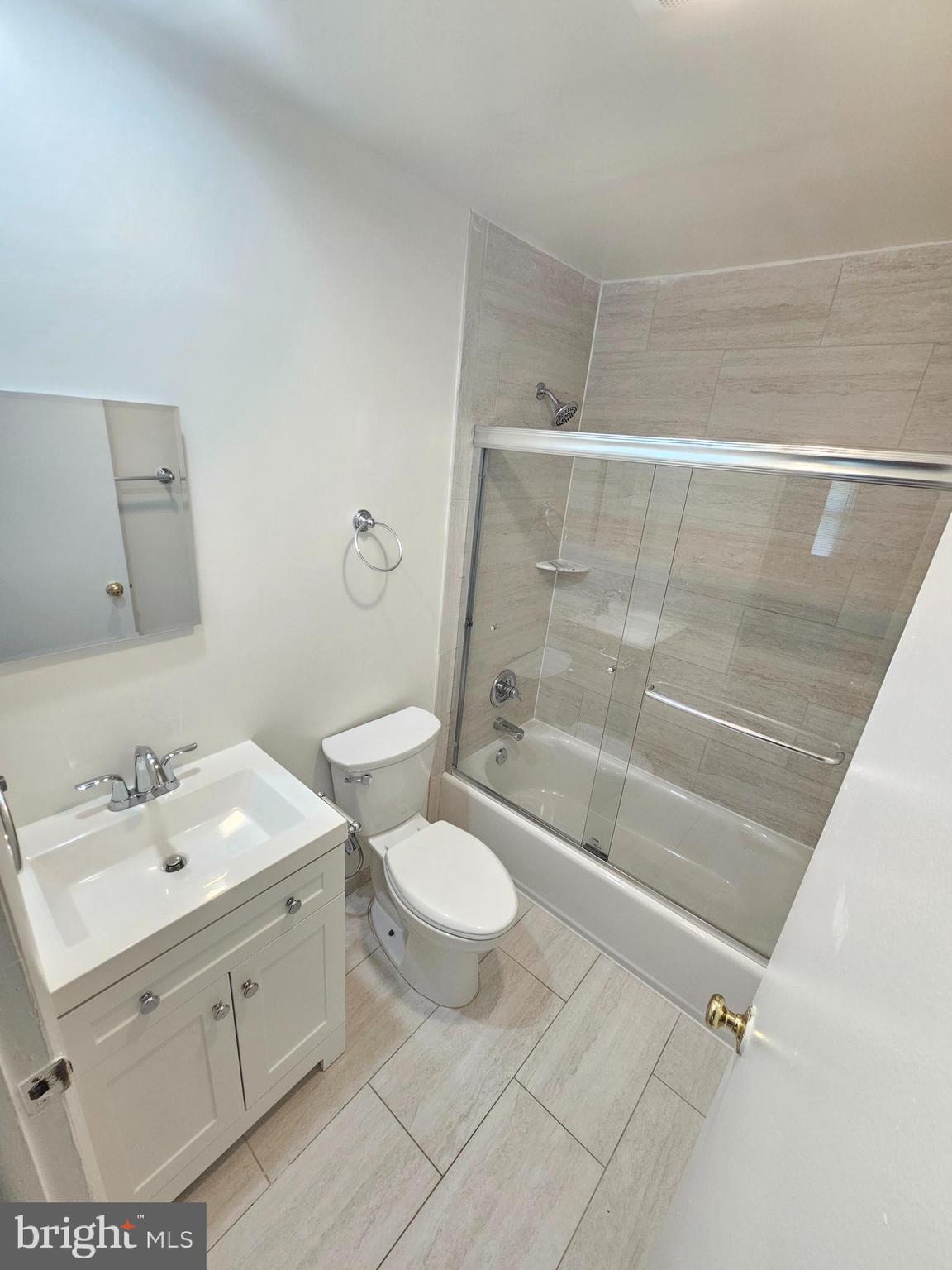 603 Pinewood Road Rockville, MD 20850 - Photo 5 of 32 Bathroom